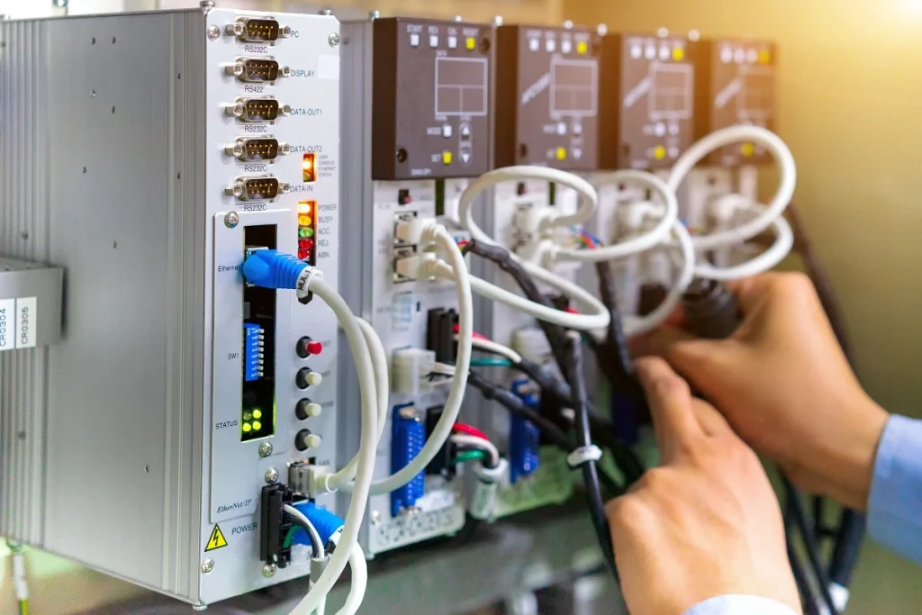 اجزای اصلی PLC